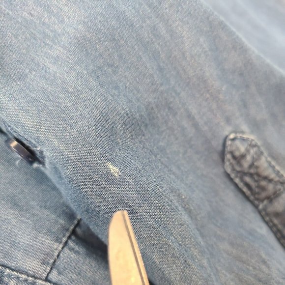 AMERICAN RAG Denim Button Up Shirt Women's XS Blouse Top Button Blue Frayed Edge - Picture 13 of 13